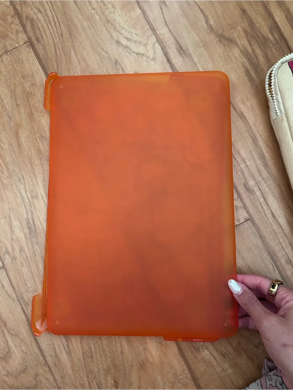 speck Orange laptop Case - Slim Protective Cover
